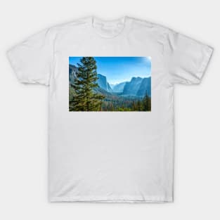 Tunnel View, Yosemite National Park T-Shirt